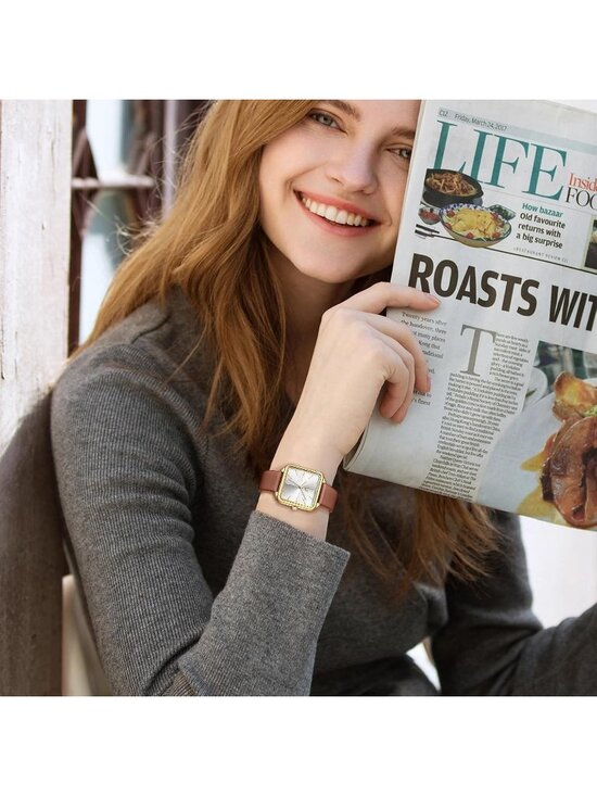 Women\'s Brown Square Leather Vintage Elegant Waterproof Quartz Retro Wrist Watch